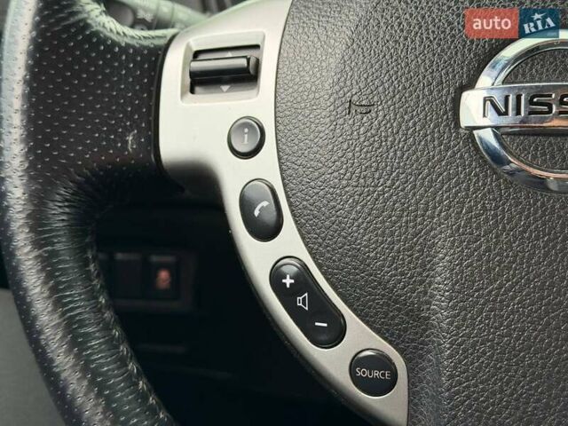 Белый Ниссан ИксТрейл, объемом двигателя 2 л и пробегом 240 тыс. км за 11000 $, фото 44 на Automoto.ua