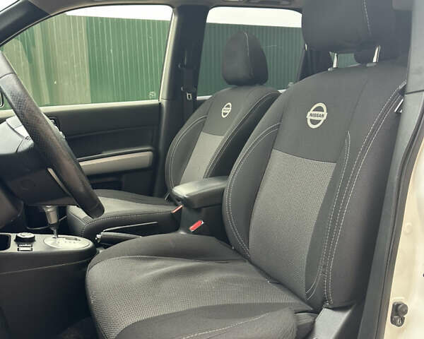 Ниссан ИксТрейл 2013 в Киеве на Automoto.ua Белый Ниссан ИксТрейл, объемом двигателя 2 л и пробегом 310 тыс. км за 11555 $, фото 12 на Automoto.ua