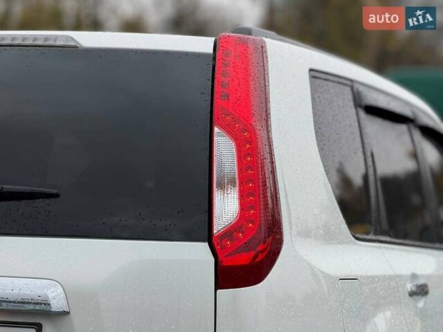 Белый Ниссан ИксТрейл, объемом двигателя 2 л и пробегом 240 тыс. км за 11000 $, фото 21 на Automoto.ua