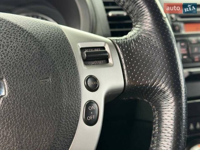 Белый Ниссан ИксТрейл, объемом двигателя 2 л и пробегом 240 тыс. км за 11000 $, фото 45 на Automoto.ua