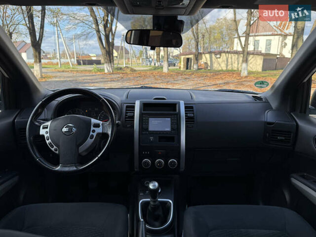 Ниссан ИксТрейл 2013 в Тячеве на Automoto.ua Белый Ниссан ИксТрейл, объемом двигателя 2 л и пробегом 261 тыс. км за 11900 $, фото 24 на Automoto.ua