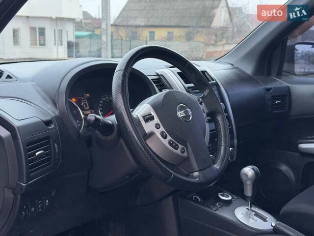 Белый Ниссан ИксТрейл, объемом двигателя 2 л и пробегом 170 тыс. км за 10450 $, фото 19 на Automoto.ua