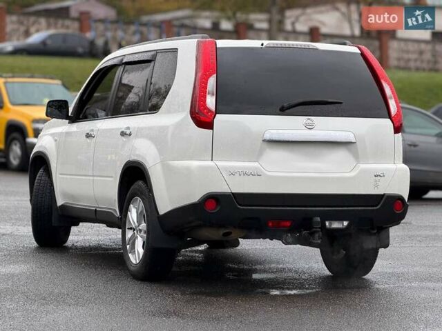 Белый Ниссан ИксТрейл, объемом двигателя 2 л и пробегом 240 тыс. км за 11000 $, фото 19 на Automoto.ua