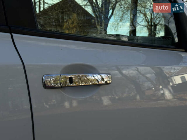 Ниссан ИксТрейл 2013 в Тячеве на Automoto.ua Белый Ниссан ИксТрейл, объемом двигателя 2 л и пробегом 261 тыс. км за 11900 $, фото 30 на Automoto.ua