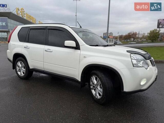 Белый Ниссан ИксТрейл, объемом двигателя 2 л и пробегом 240 тыс. км за 11000 $, фото 15 на Automoto.ua