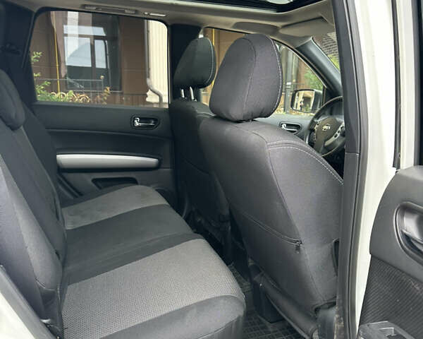 Ниссан ИксТрейл 2013 в Киеве на Automoto.ua Белый Ниссан ИксТрейл, объемом двигателя 2 л и пробегом 310 тыс. км за 11555 $, фото 21 на Automoto.ua