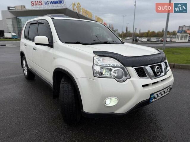 Белый Ниссан ИксТрейл, объемом двигателя 2 л и пробегом 240 тыс. км за 11000 $, фото 14 на Automoto.ua