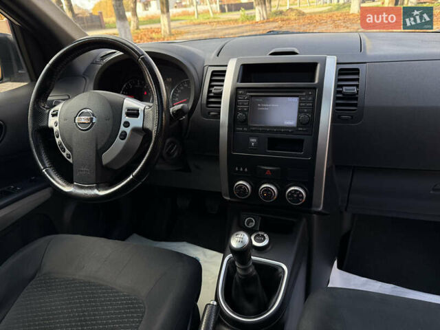 Ниссан ИксТрейл 2013 в Тячеве на Automoto.ua Белый Ниссан ИксТрейл, объемом двигателя 2 л и пробегом 261 тыс. км за 11900 $, фото 33 на Automoto.ua