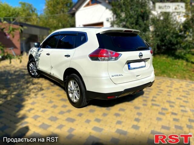 Белый Ниссан ИксТрейл, объемом двигателя 1.6 л и пробегом 190 тыс. км за 15000 $, фото 2 на Automoto.ua