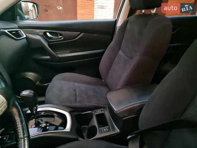 Білий Ніссан ІксТрейл, об'ємом двигуна 2 л та пробігом 53 тис. км за 16200 $, фото 10 на Automoto.ua