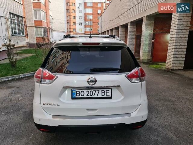 Білий Ніссан ІксТрейл, об'ємом двигуна 2 л та пробігом 53 тис. км за 16200 $, фото 5 на Automoto.ua