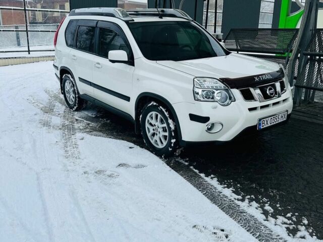 Білий Ніссан ІксТрейл, об'ємом двигуна 2 л та пробігом 221 тис. км за 13150 $, фото 1 на Automoto.ua