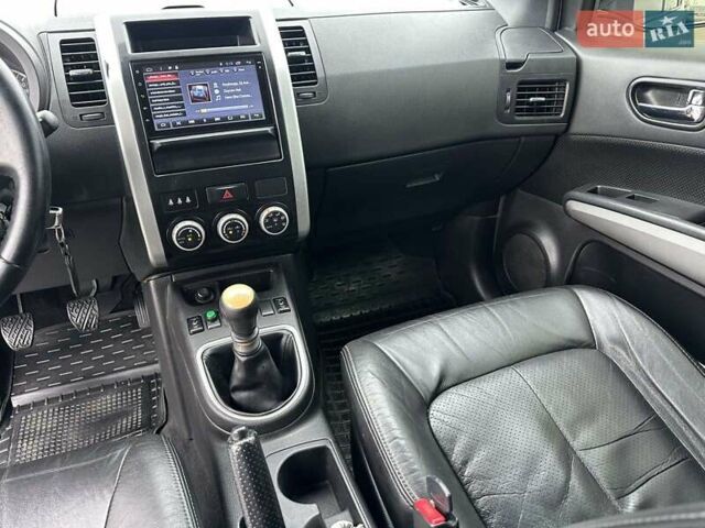 Білий Ніссан ІксТрейл, об'ємом двигуна 2 л та пробігом 147 тис. км за 12500 $, фото 21 на Automoto.ua