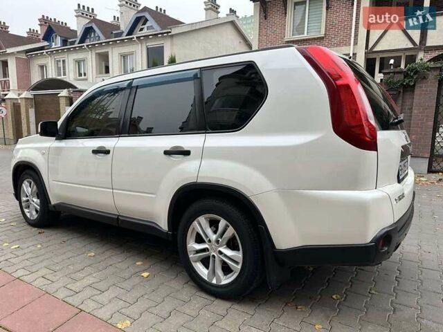 Білий Ніссан ІксТрейл, об'ємом двигуна 2 л та пробігом 147 тис. км за 12500 $, фото 10 на Automoto.ua