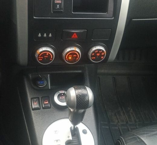 Білий Ніссан ІксТрейл, об'ємом двигуна 2 л та пробігом 221 тис. км за 13150 $, фото 8 на Automoto.ua