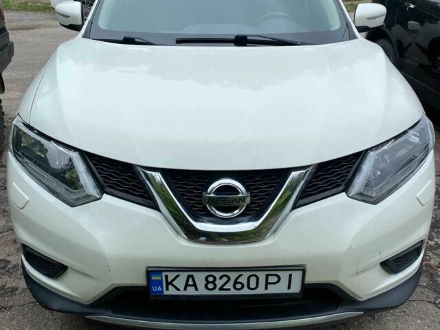 Белый Ниссан ИксТрейл, объемом двигателя 2.5 л и пробегом 200 тыс. км за 14200 $, фото 1 на Automoto.ua