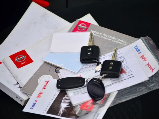 Белый Ниссан ИксТрейл, объемом двигателя 2 л и пробегом 122 тыс. км за 13800 $, фото 23 на Automoto.ua