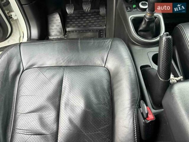 Білий Ніссан ІксТрейл, об'ємом двигуна 2 л та пробігом 147 тис. км за 12500 $, фото 24 на Automoto.ua