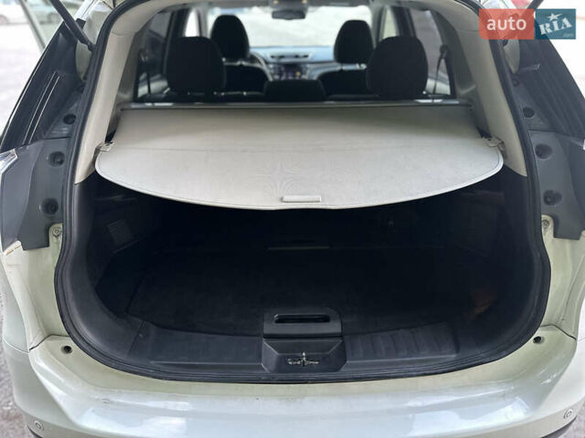 Белый Ниссан ИксТрейл, объемом двигателя 1.6 л и пробегом 129 тыс. км за 14200 $, фото 11 на Automoto.ua