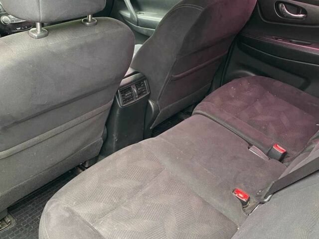 Белый Ниссан ИксТрейл, объемом двигателя 2.5 л и пробегом 200 тыс. км за 14200 $, фото 6 на Automoto.ua