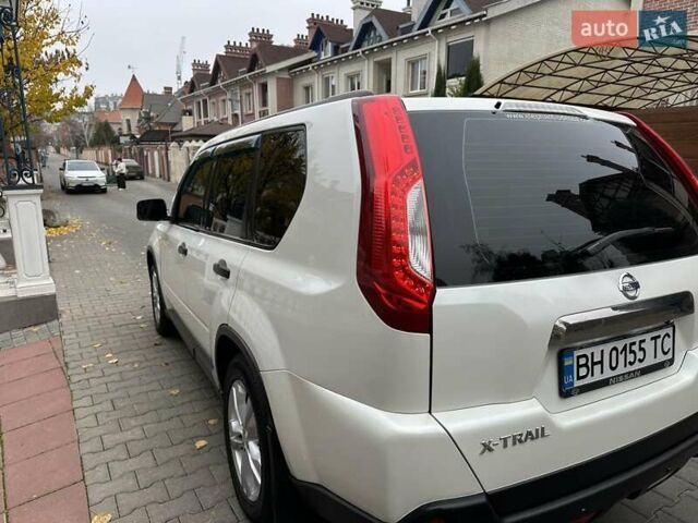 Білий Ніссан ІксТрейл, об'ємом двигуна 2 л та пробігом 147 тис. км за 12500 $, фото 12 на Automoto.ua