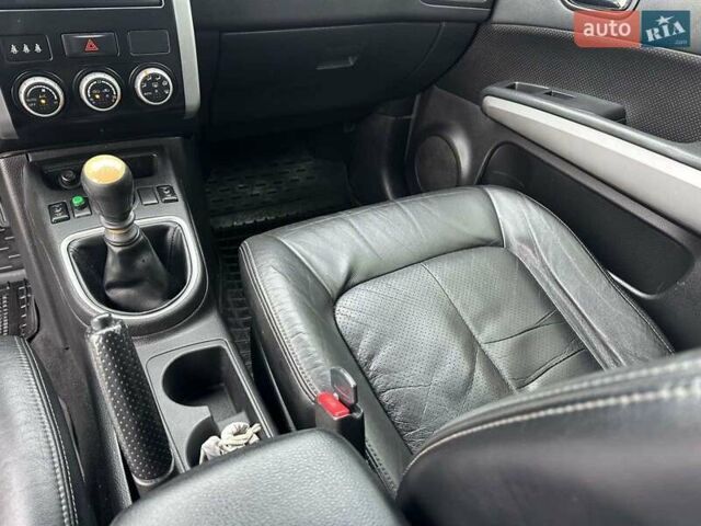 Білий Ніссан ІксТрейл, об'ємом двигуна 2 л та пробігом 147 тис. км за 12500 $, фото 22 на Automoto.ua