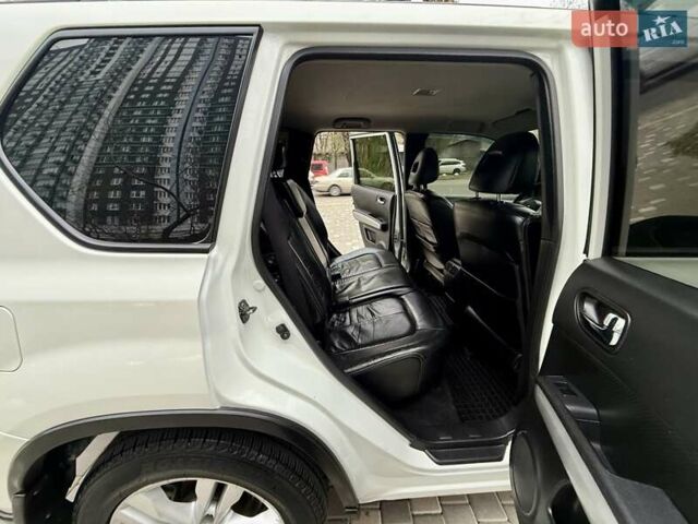 Білий Ніссан ІксТрейл, об'ємом двигуна 2 л та пробігом 147 тис. км за 9999 $, фото 64 на Automoto.ua