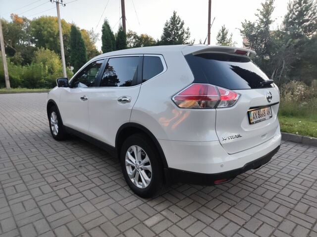 Белый Ниссан ИксТрейл, объемом двигателя 1.6 л и пробегом 176 тыс. км за 14400 $, фото 5 на Automoto.ua