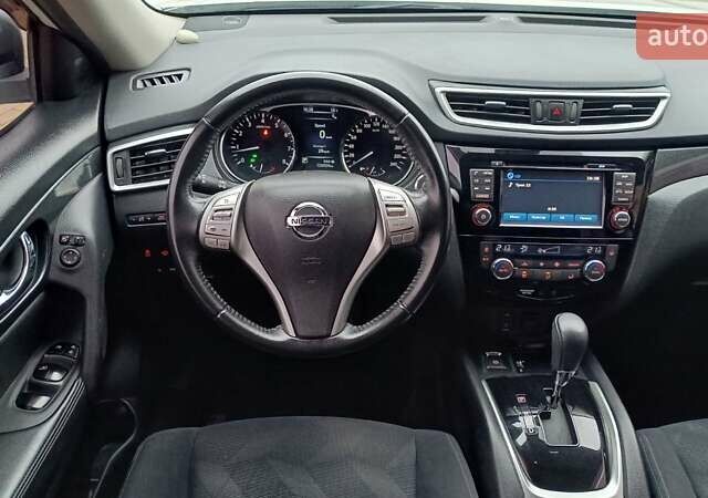 Белый Ниссан ИксТрейл, объемом двигателя 2 л и пробегом 127 тыс. км за 14953 $, фото 8 на Automoto.ua