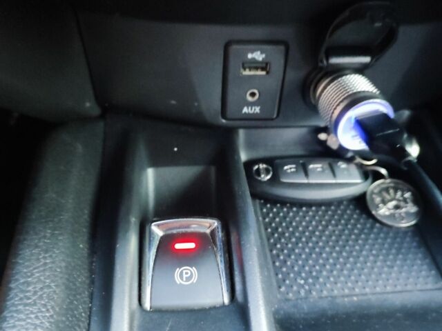 Белый Ниссан ИксТрейл, объемом двигателя 1.6 л и пробегом 176 тыс. км за 14400 $, фото 14 на Automoto.ua