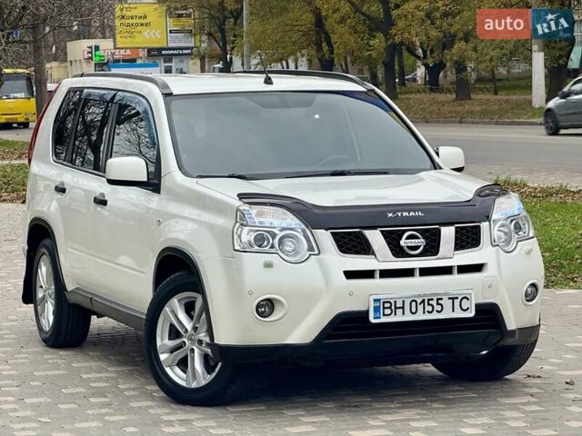 Білий Ніссан ІксТрейл, об'ємом двигуна 2 л та пробігом 147 тис. км за 9999 $, фото 28 на Automoto.ua