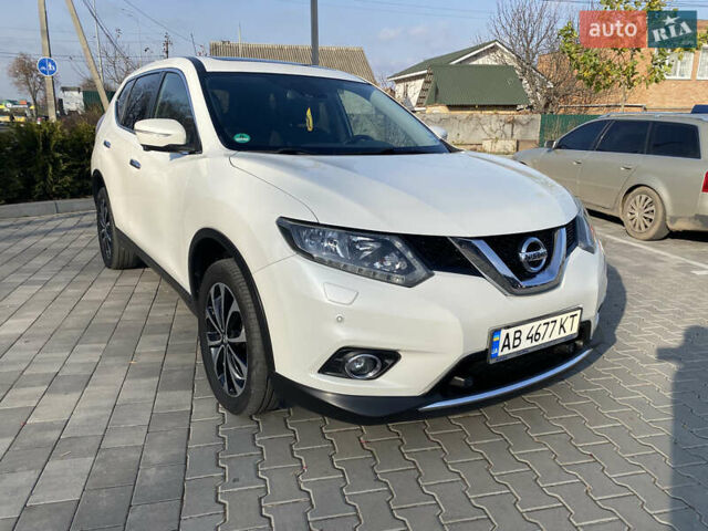 Белый Ниссан ИксТрейл, объемом двигателя 1.6 л и пробегом 190 тыс. км за 15500 $, фото 1 на Automoto.ua