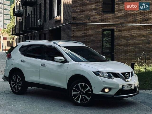 Белый Ниссан ИксТрейл, объемом двигателя 1.6 л и пробегом 154 тыс. км за 16500 $, фото 2 на Automoto.ua