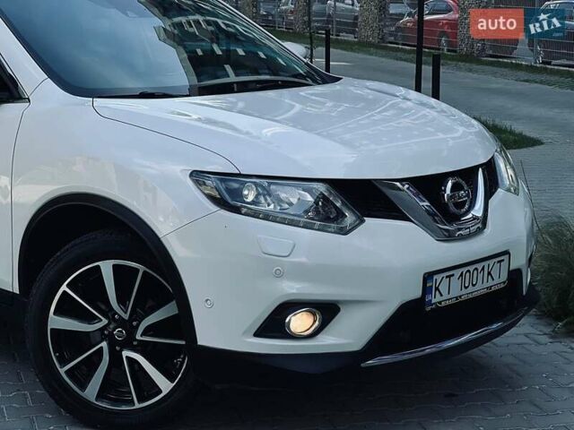 Белый Ниссан ИксТрейл, объемом двигателя 1.6 л и пробегом 154 тыс. км за 16500 $, фото 4 на Automoto.ua