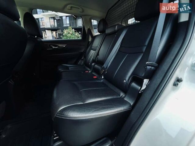 Белый Ниссан ИксТрейл, объемом двигателя 1.6 л и пробегом 154 тыс. км за 16500 $, фото 33 на Automoto.ua