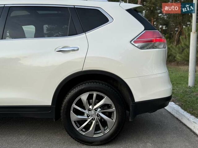 Білий Ніссан ІксТрейл, об'ємом двигуна 2 л та пробігом 153 тис. км за 14800 $, фото 24 на Automoto.ua