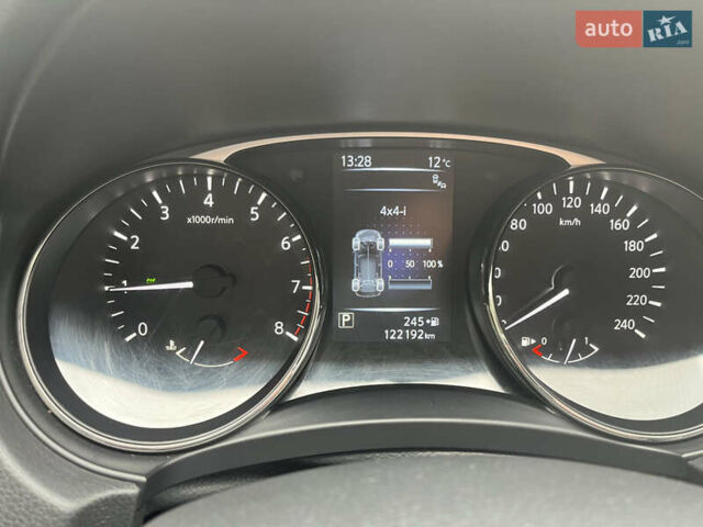 Білий Ніссан ІксТрейл, об'ємом двигуна 2 л та пробігом 122 тис. км за 15500 $, фото 12 на Automoto.ua