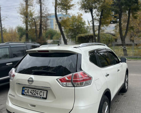 Білий Ніссан ІксТрейл, об'ємом двигуна 2 л та пробігом 122 тис. км за 15500 $, фото 2 на Automoto.ua