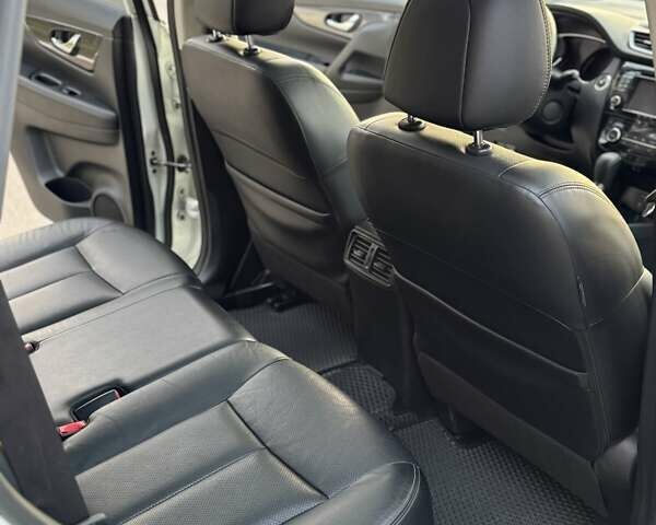 Білий Ніссан ІксТрейл, об'ємом двигуна 2 л та пробігом 153 тис. км за 14800 $, фото 57 на Automoto.ua