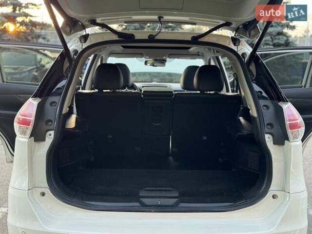 Білий Ніссан ІксТрейл, об'ємом двигуна 2 л та пробігом 153 тис. км за 14800 $, фото 12 на Automoto.ua