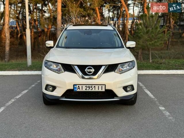 Білий Ніссан ІксТрейл, об'ємом двигуна 2 л та пробігом 153 тис. км за 14800 $, фото 2 на Automoto.ua