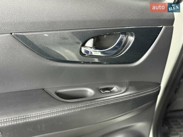 Белый Ниссан ИксТрейл, объемом двигателя 1.6 л и пробегом 122 тыс. км за 17900 $, фото 37 на Automoto.ua