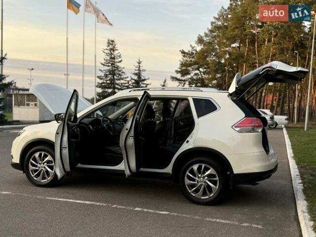 Білий Ніссан ІксТрейл, об'ємом двигуна 2 л та пробігом 153 тис. км за 14800 $, фото 8 на Automoto.ua