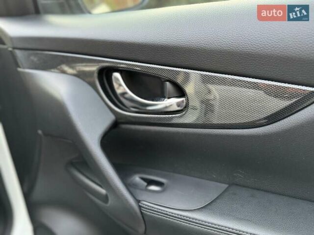 Білий Ніссан ІксТрейл, об'ємом двигуна 2 л та пробігом 153 тис. км за 14800 $, фото 70 на Automoto.ua
