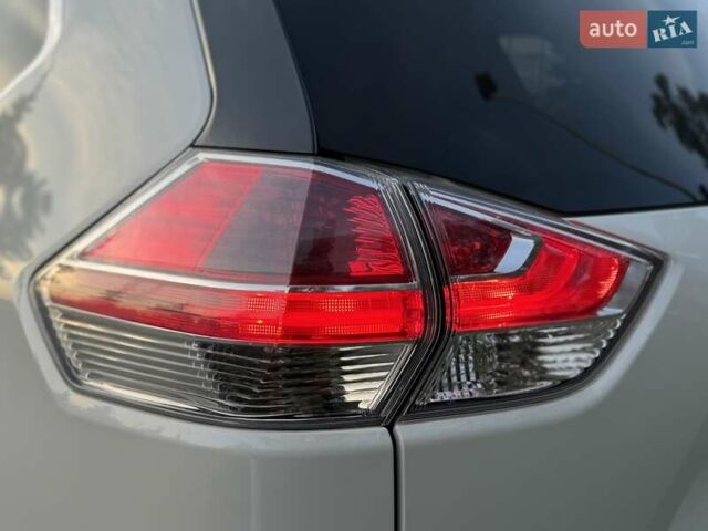 Білий Ніссан ІксТрейл, об'ємом двигуна 2 л та пробігом 153 тис. км за 14800 $, фото 25 на Automoto.ua