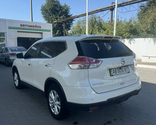 Белый Ниссан ИксТрейл, объемом двигателя 2 л и пробегом 105 тыс. км за 14999 $, фото 5 на Automoto.ua