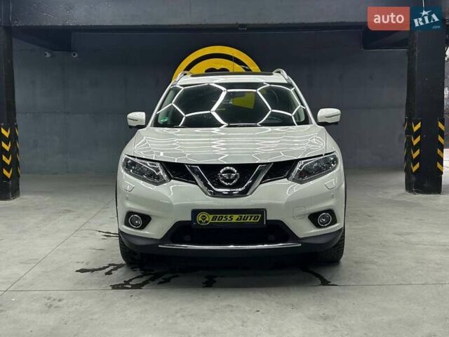 Белый Ниссан ИксТрейл, объемом двигателя 2 л и пробегом 203 тыс. км за 20500 $, фото 1 на Automoto.ua