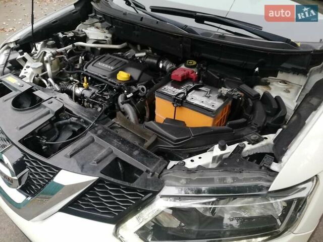 Білий Ніссан ІксТрейл, об'ємом двигуна 1.6 л та пробігом 174 тис. км за 15999 $, фото 30 на Automoto.ua