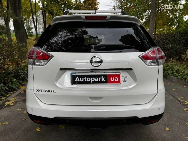 Белый Ниссан ИксТрейл, объемом двигателя 1.6 л и пробегом 222 тыс. км за 16340 $, фото 6 на Automoto.ua