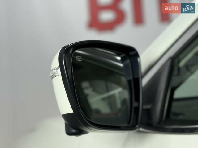 Белый Ниссан ИксТрейл, объемом двигателя 1.6 л и пробегом 122 тыс. км за 17900 $, фото 13 на Automoto.ua